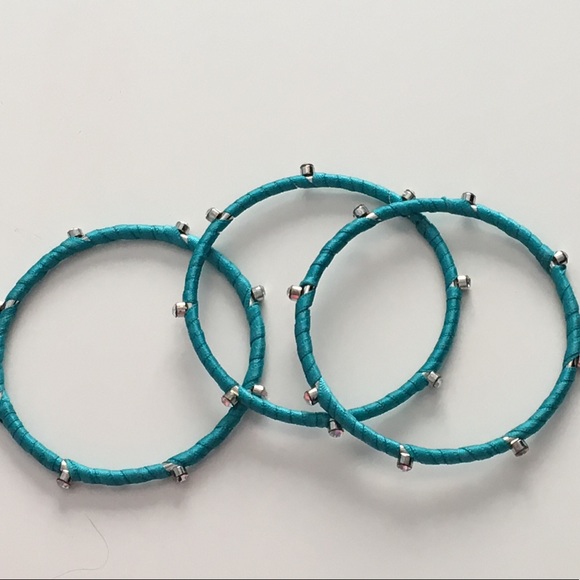 Set of 3 blue jeweled bracelets - Picture 1 of 2